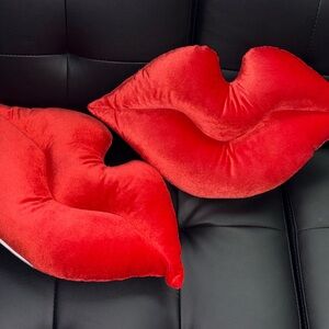 Red Plush Lip Shape Pillows (2pcs) By Room Essentials